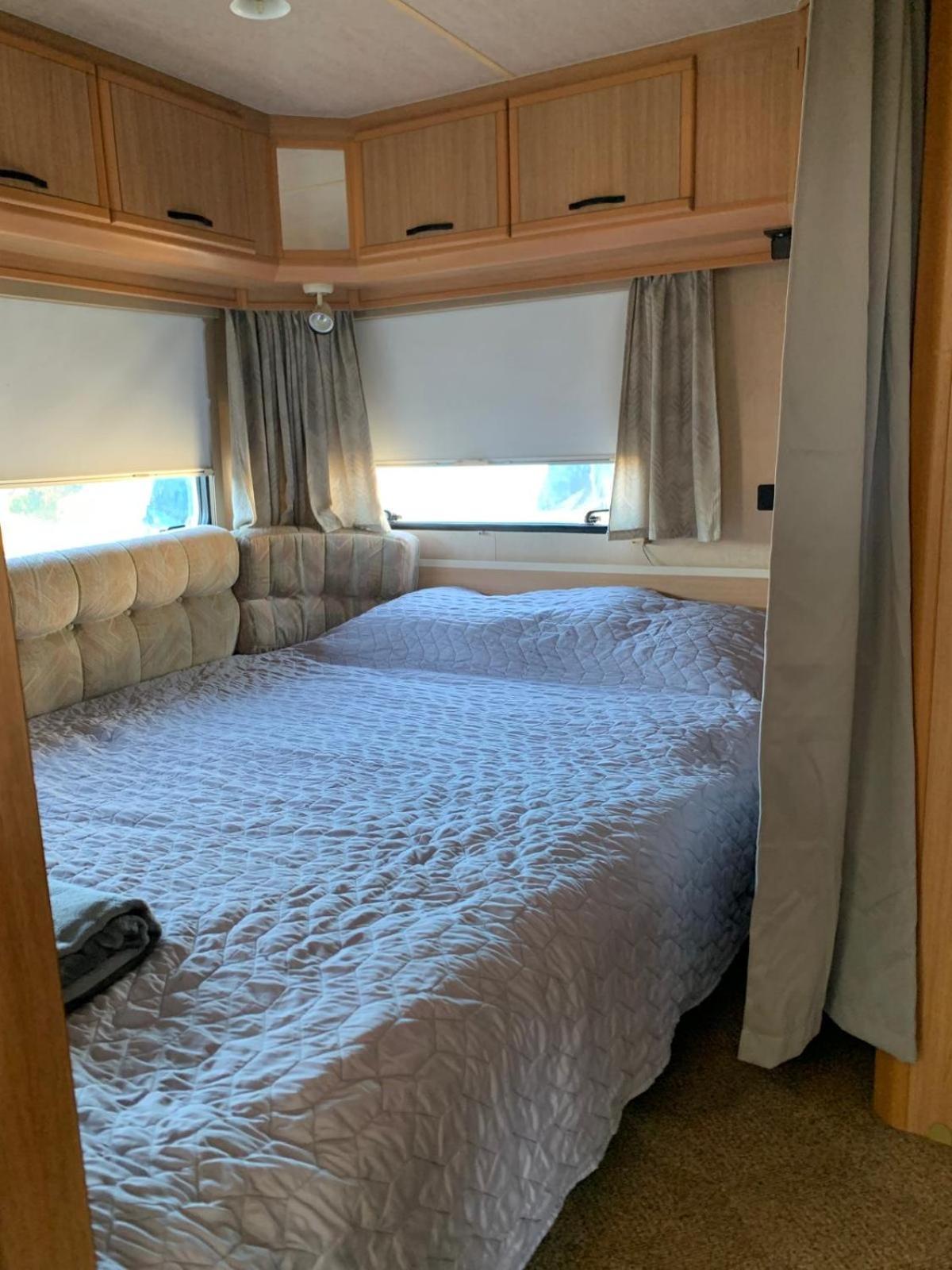 Large Camper In The Olive Grove Ξενοδοχείο Banjole Εξωτερικό φωτογραφία